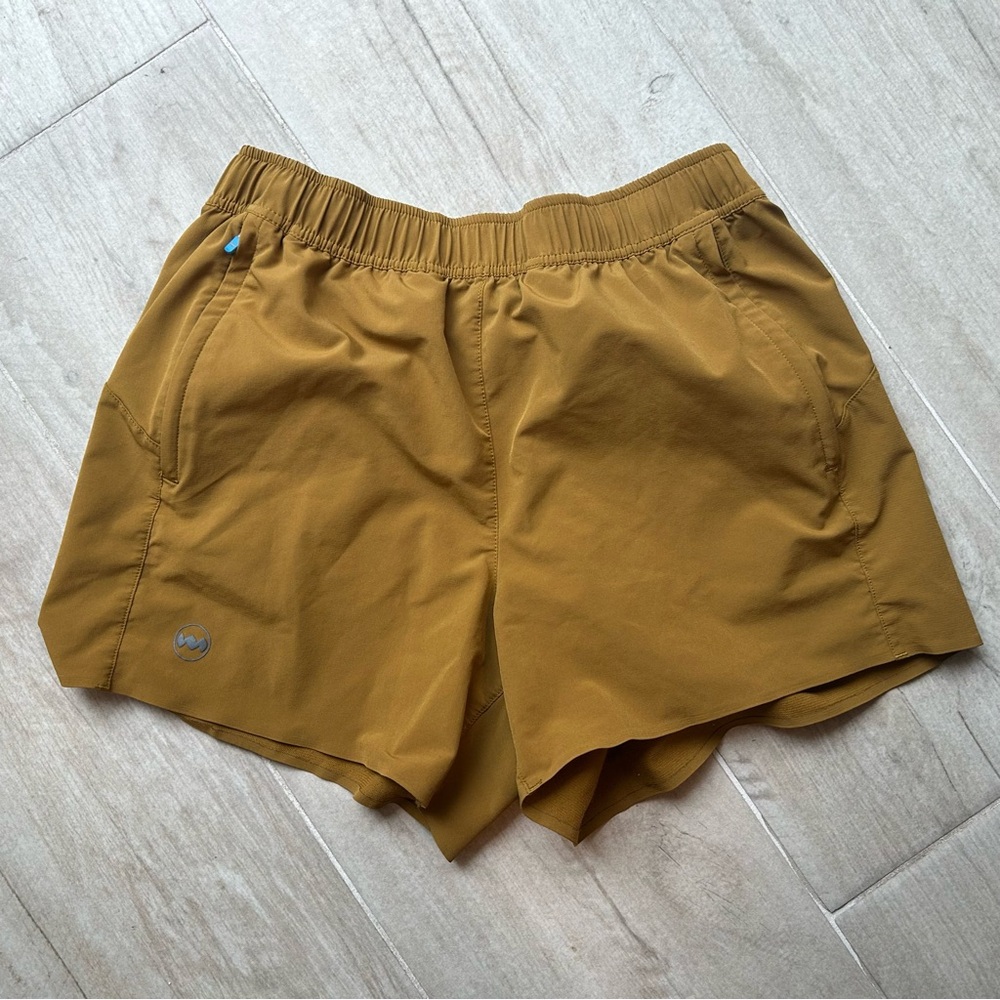 Janji W’s 4” Transit Shorts, Mustard, Small